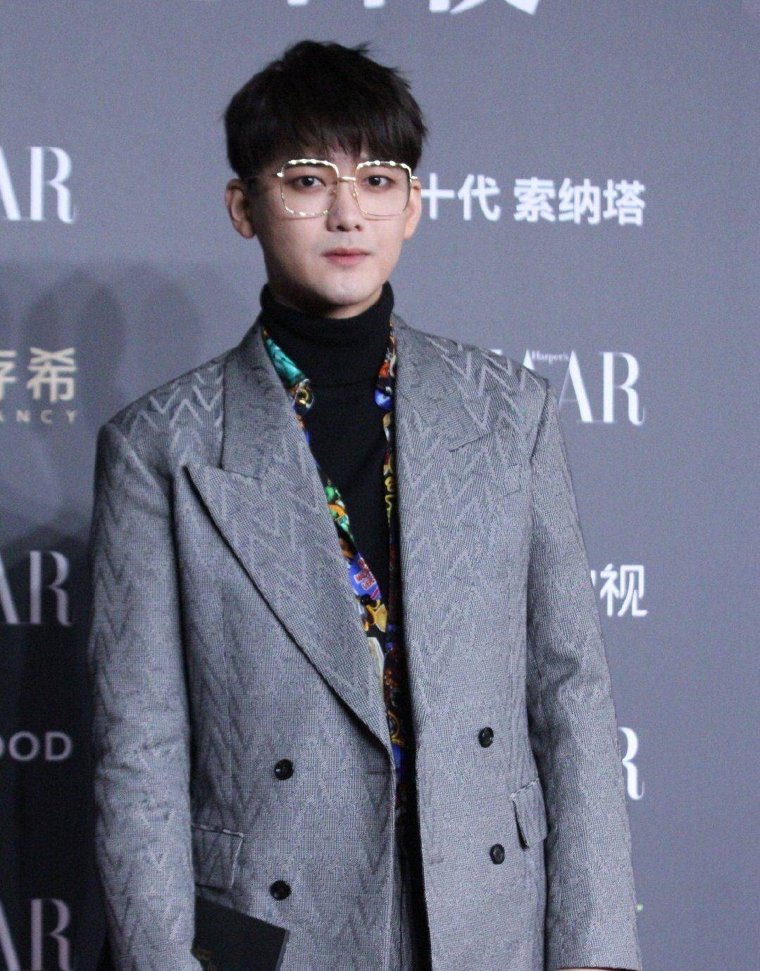 芭莎慈善夜,赵丽颖倪妮林允争美,杨紫关晓彤比美,吉娜当王_粉色_baby