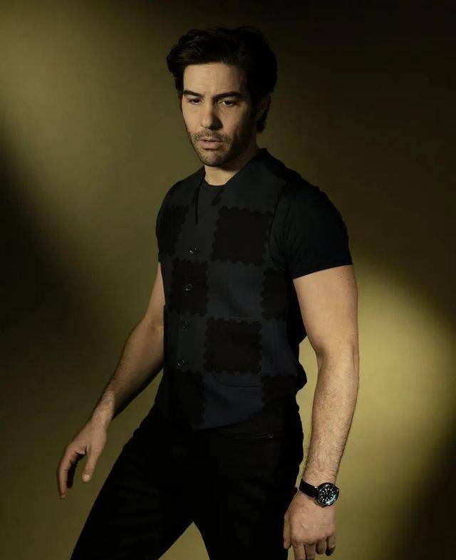 法国男神登中国杂志封面!lv护驾!才华颜值够格?_塔哈·拉辛_schn_唐璜