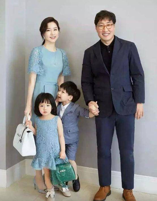 如今也当起了别人的小三_李英爱_韩娱_车胜元
