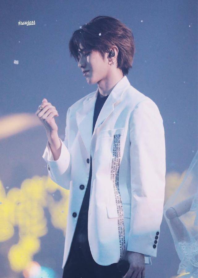 《青春有你2》蔡徐坤侧颜杀!你认得出他吗,来测试下!_考验_少年_信念