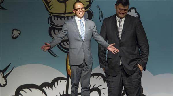 球迷叫好!姚明又用幽默征服香港青年,如此高情商怪不得能成功!_财富_