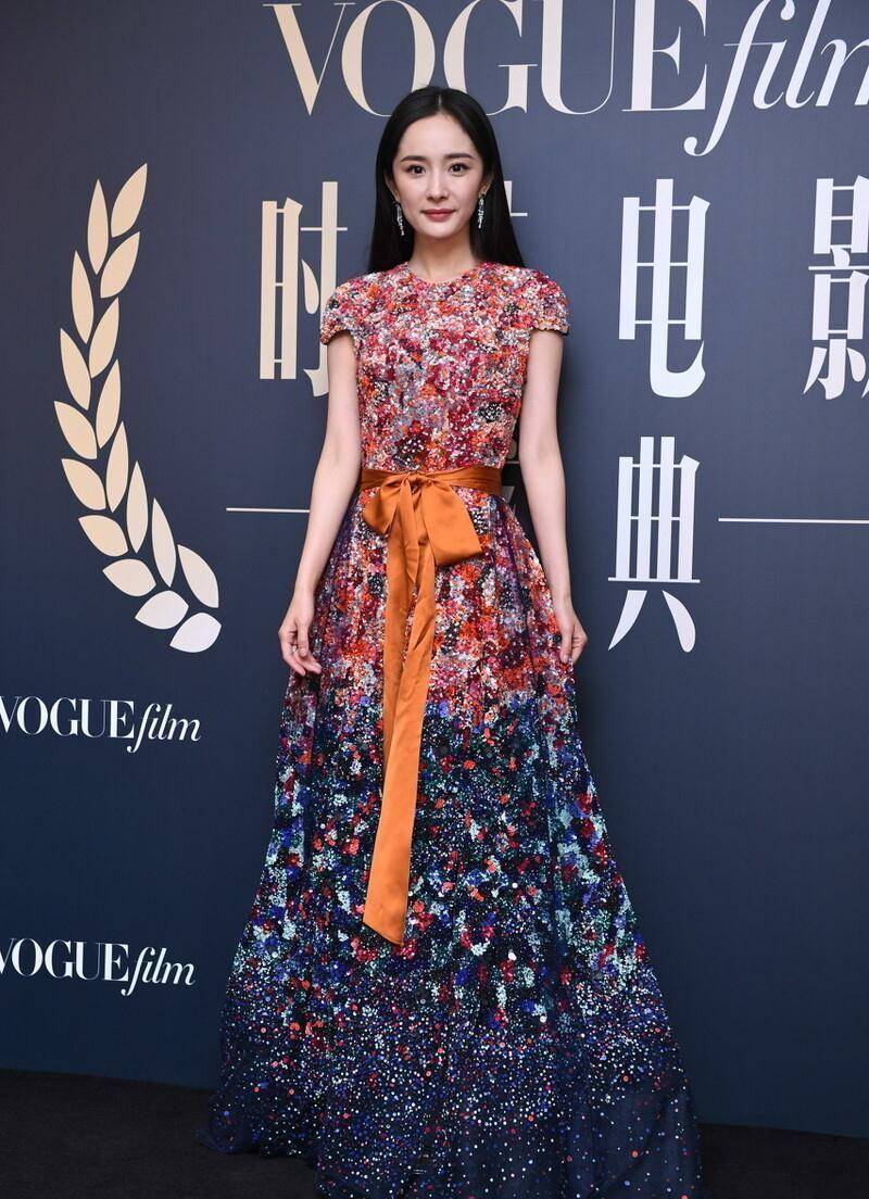 江疏影回应:暂别娱乐圈|导演胭脂私底下原来是这样|杨幂谈前任_赵丽颖