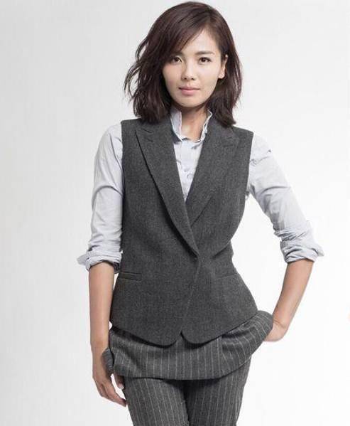 刘涛把职业装穿成了典范穿出了传奇,穿多久都不会过时_西服_女性_白色