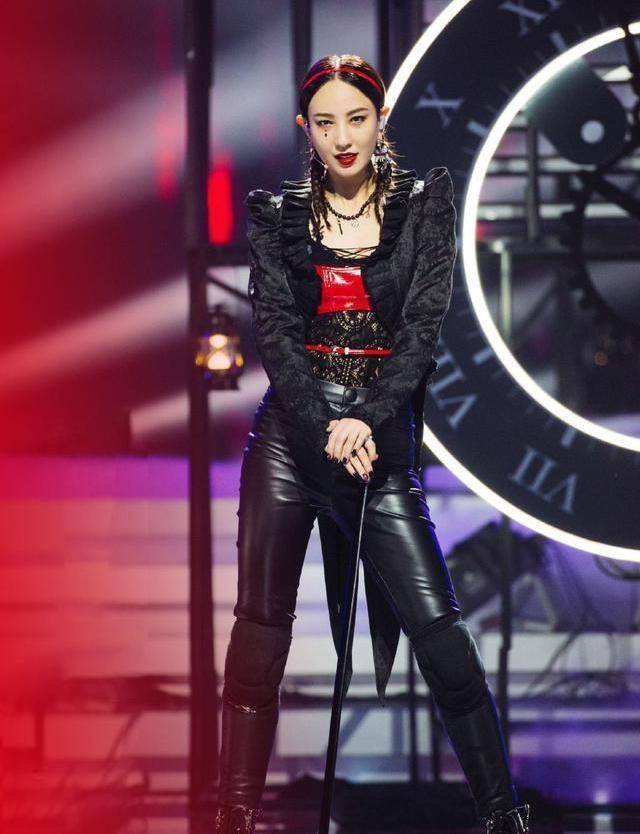 郑希怡难得害羞!