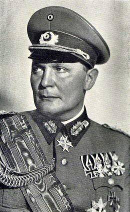 仅次于希特勒的纳粹高官,法庭上拒不认罪,主审法官:出众的枭雄_戈林