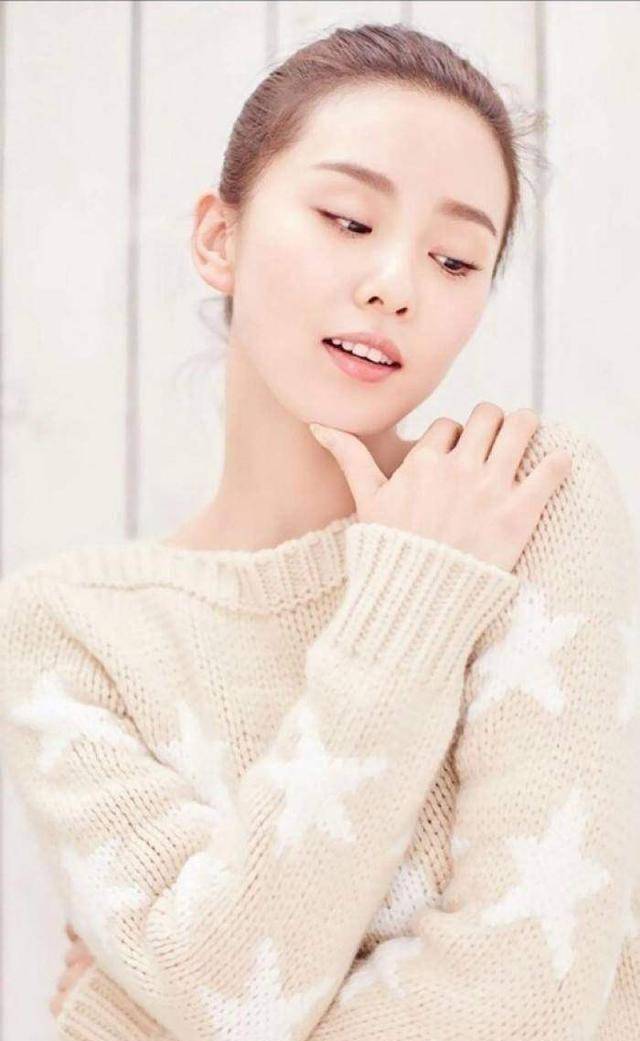 刘诗诗,今天太可爱了,笑起来甜甜的,有初恋的味道_女孩_笑容_圈子里