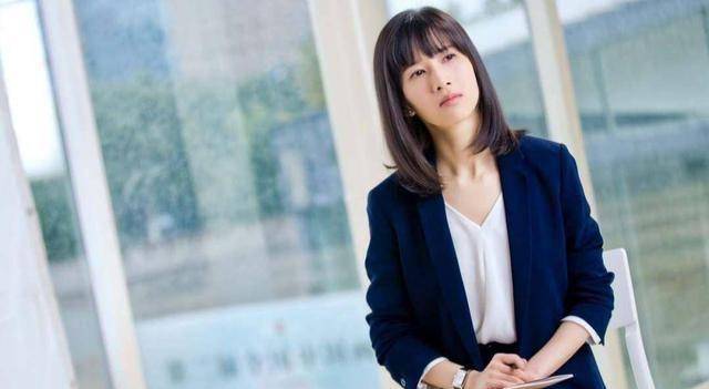 拍"智障"视频起家,四年粉丝三千万,papi酱与老胡迎来爱情结晶_生活