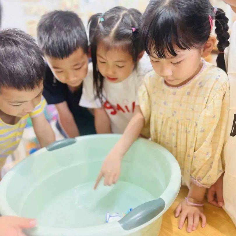 发现课程里儿童的生长//桐乡市庆安小牛津幼儿园大班组—大玩家