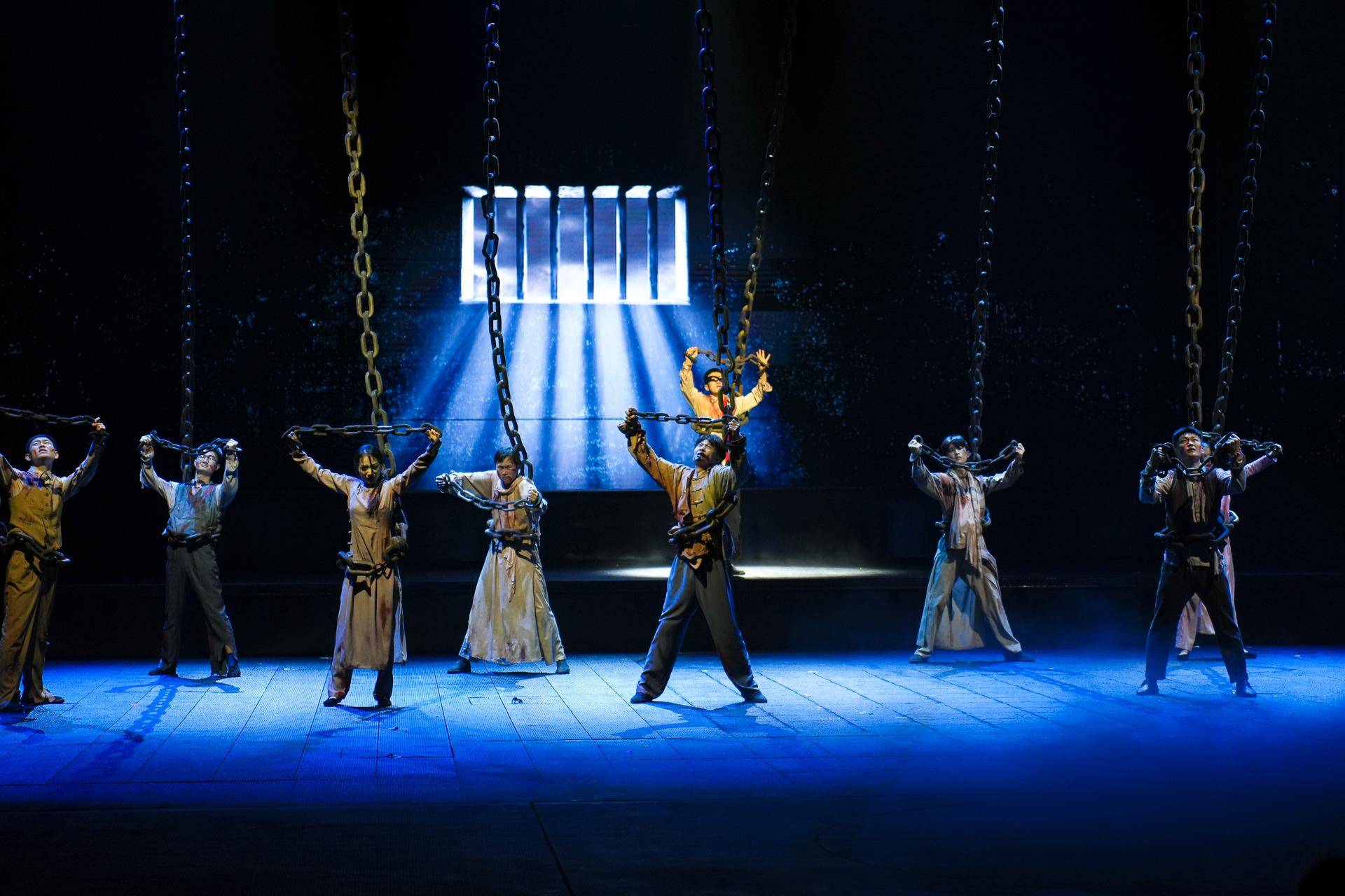 暑假最火的上海千古情景区重新开业,刚开业就爆满,要怎么玩呢?