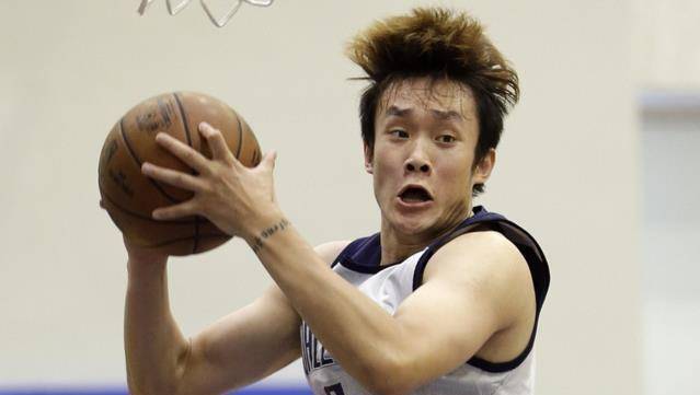 深度:丁彦雨航陷瓶颈福祸相依,欠经验唯拼劲仍可冲nba_小牛_比赛_进攻