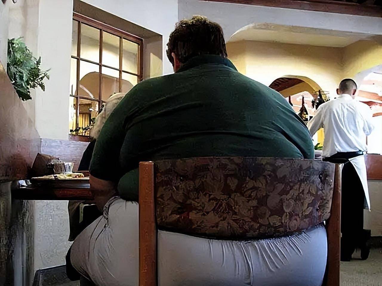 12年,1450斤超大美女因为减肥结束10年恋爱,携2娃嫁小鲜肉教授_苏珊娜