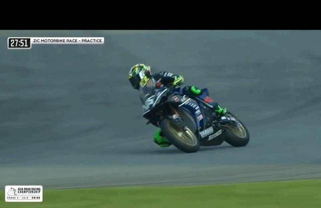 王一博摩托车手85号回归,真正的激情与速度,网友直呼期待_行程_青春