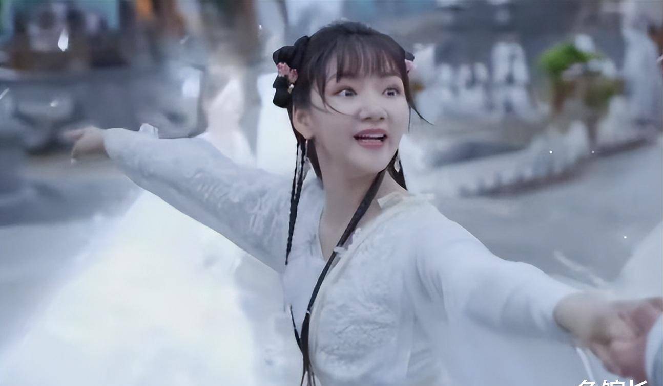 任敏新剧播出,造型丑到劝退观众,同样是"资源咖"的杨颖也没好哪去