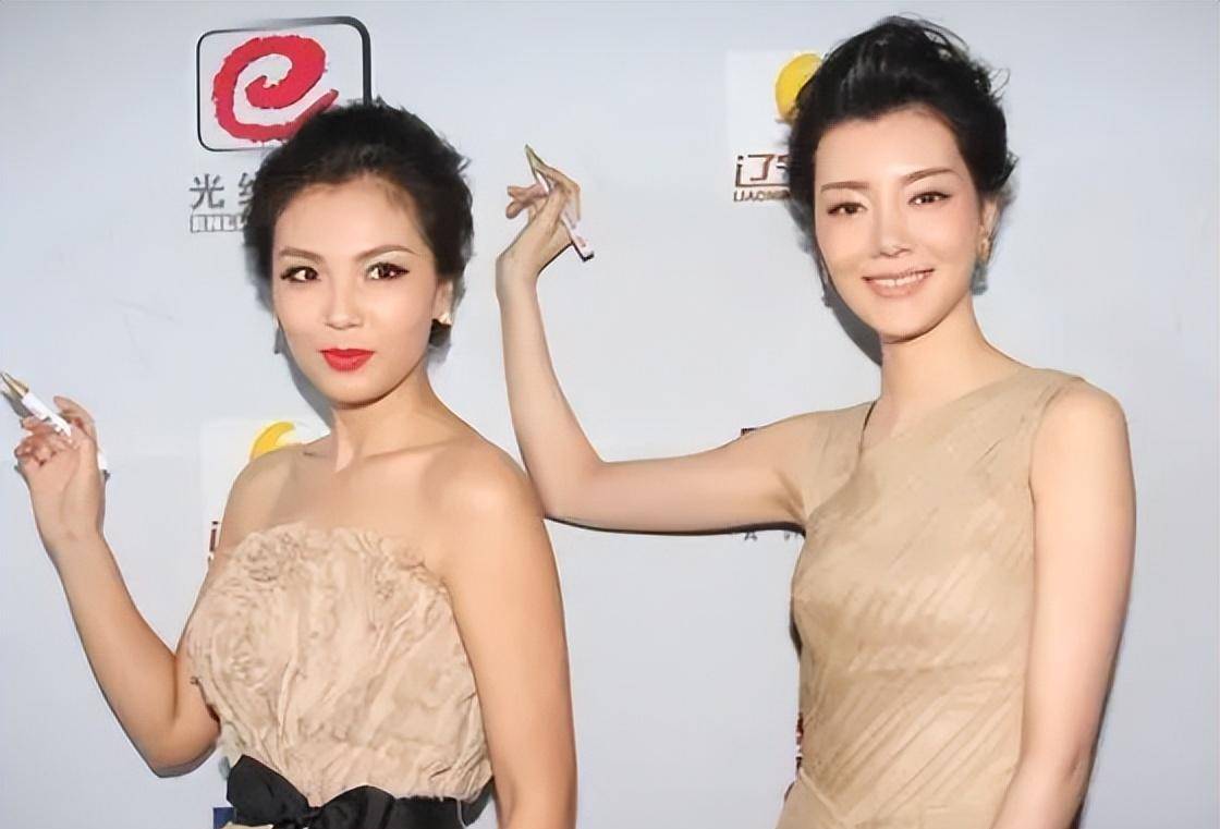 女明星穿时装太时髦了,车晓特别好看,刘涛的口红更是美艳_时尚_女性