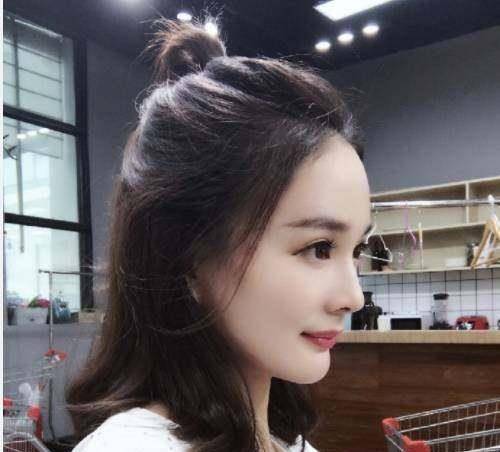 卓亨瑜再次碰瓷杨幂,不满猛喷网友,还口口声声喊着要做自己!