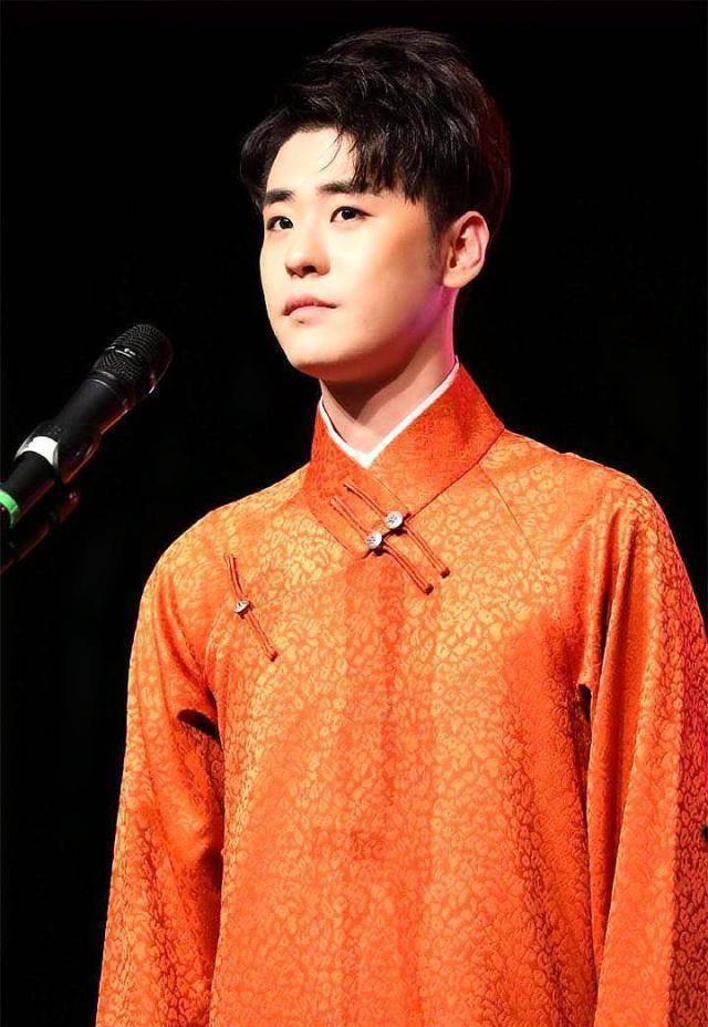 张云雷又出事了,调侃京剧程派前辈,被要求道歉且不得在唱戏!