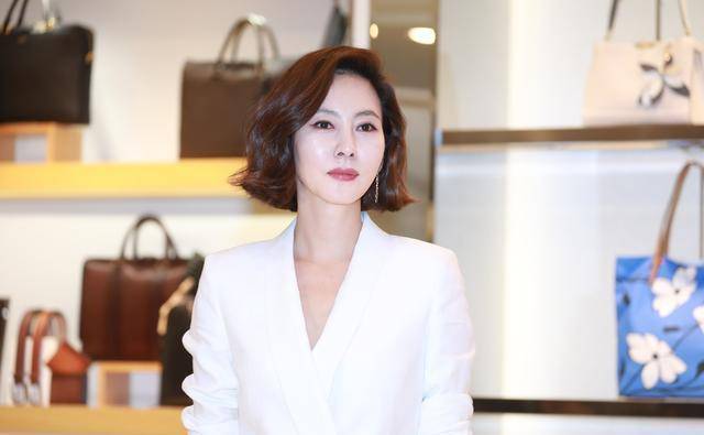 整容模板金南珠:倒贴下嫁二婚男,成功女人的背后是说不出的苦_李美妍