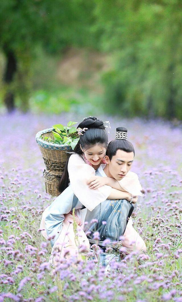 最佳古装背人眷侣,周翡女背男,他俩最甜,第六个男背男炸开了锅_羽然