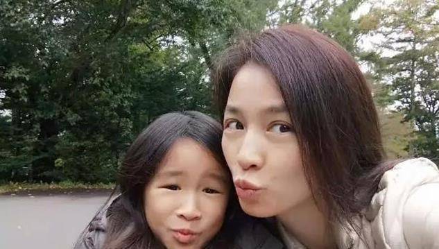 张庭女儿被吐槽像老鼠,亲自回应:我又不靠脸吃饭!