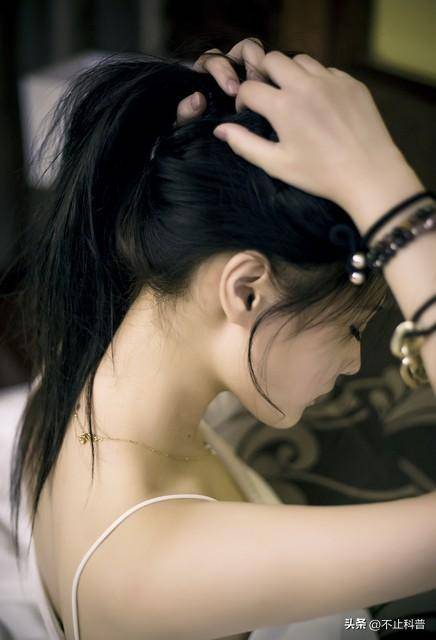 为什么有的女孩子喜欢在身体纹身?不会害羞吗?_个性化_文化_问题