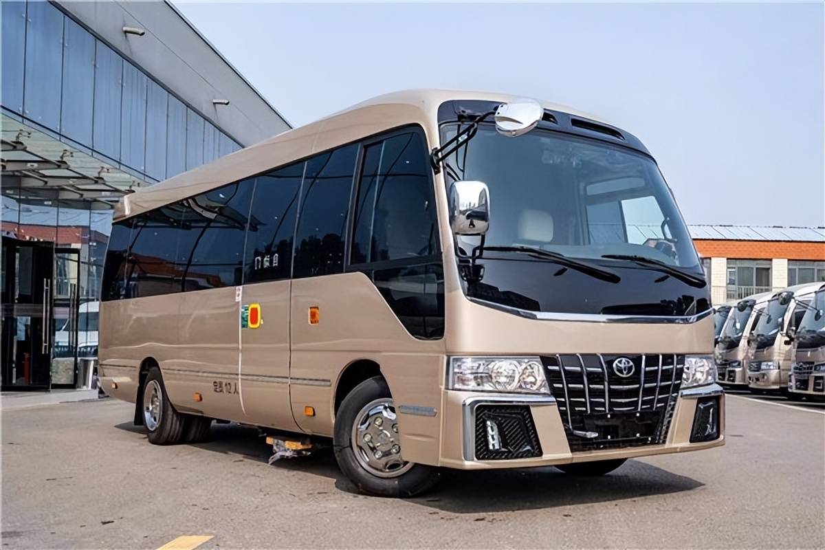 丰田考斯特10座黑武士版 丰田考斯特配置_搜狐汽车_搜狐网