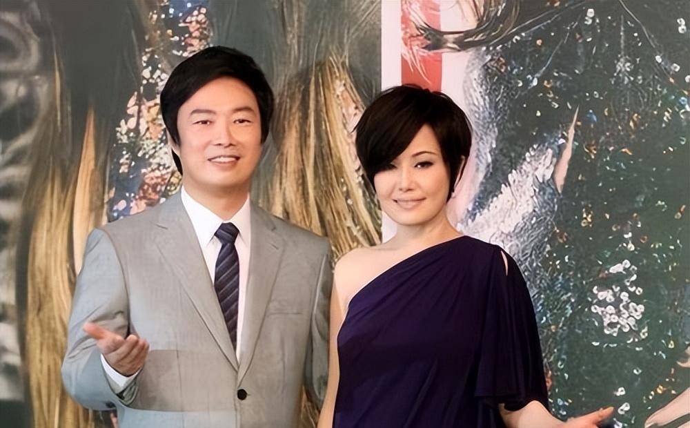 台媒曝费玉清病情恶化,昏迷半个月狂瘦24斤,私生子身伴左右_消息_弟弟