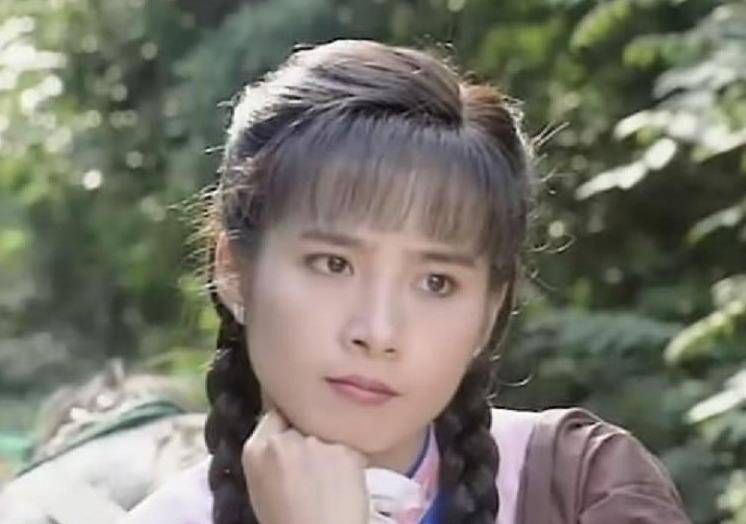 琼瑶女神岳翎,为男友不拍吻戏,婚后退出演艺圈,如今怎样了?