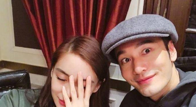 陈妍希,佟丽娅同场,只有陈妍希带老公受访_黄晓明_工作_时陈晓