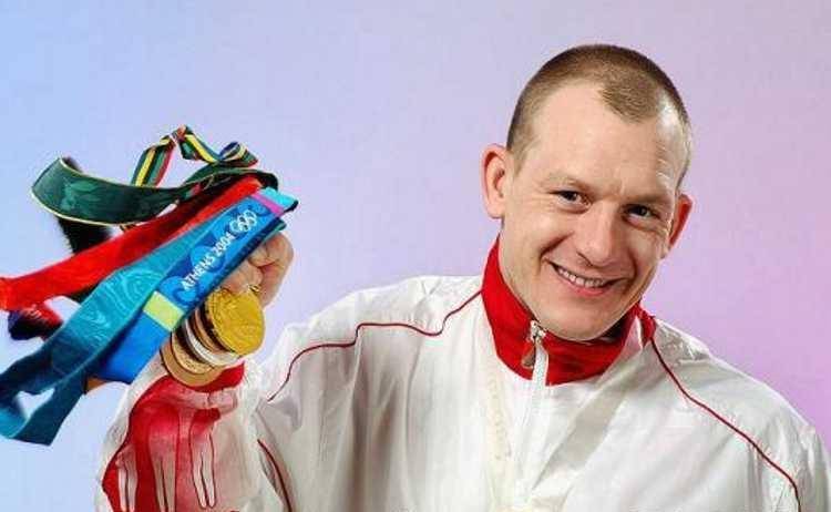 萨乌丁:跳水沙皇,参加5届奥运会,多次力压田亮获奥运跳水冠军_比赛