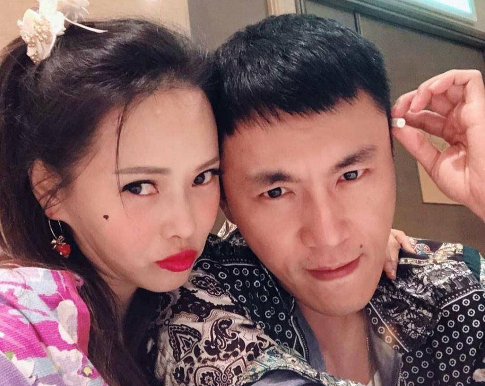 和庾澄慶談12年不結婚,為何三天嫁給秦昊?