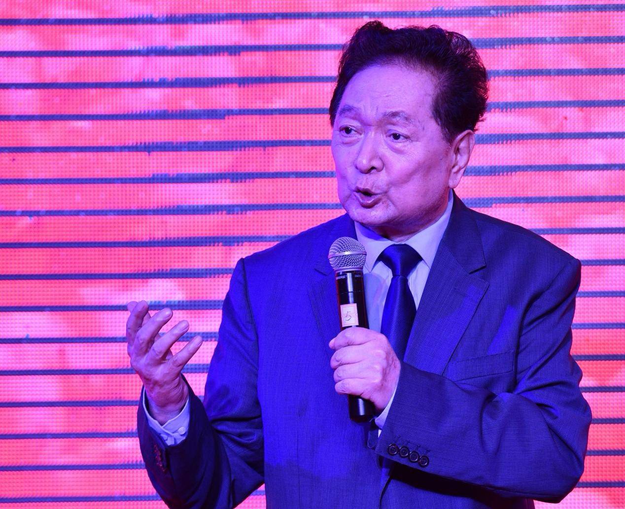《为内蒙古喝彩》·阿克菲姆·长安客诗歌作品专场朗诵会成功举行