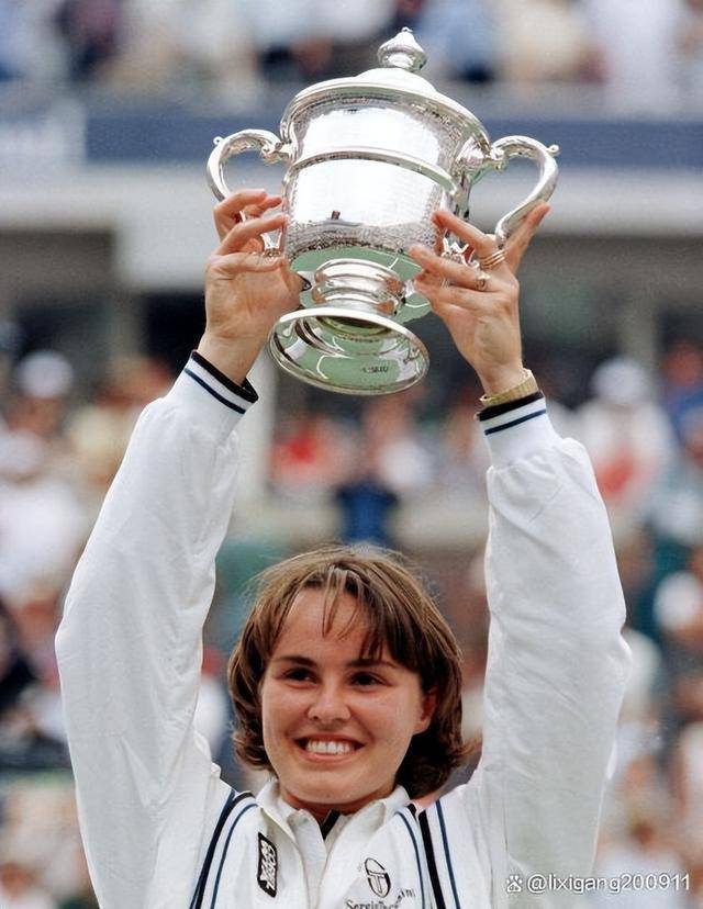 辛吉斯:16岁夺澳网单打冠军,网球史上最年轻的大满贯单打冠军_比赛
