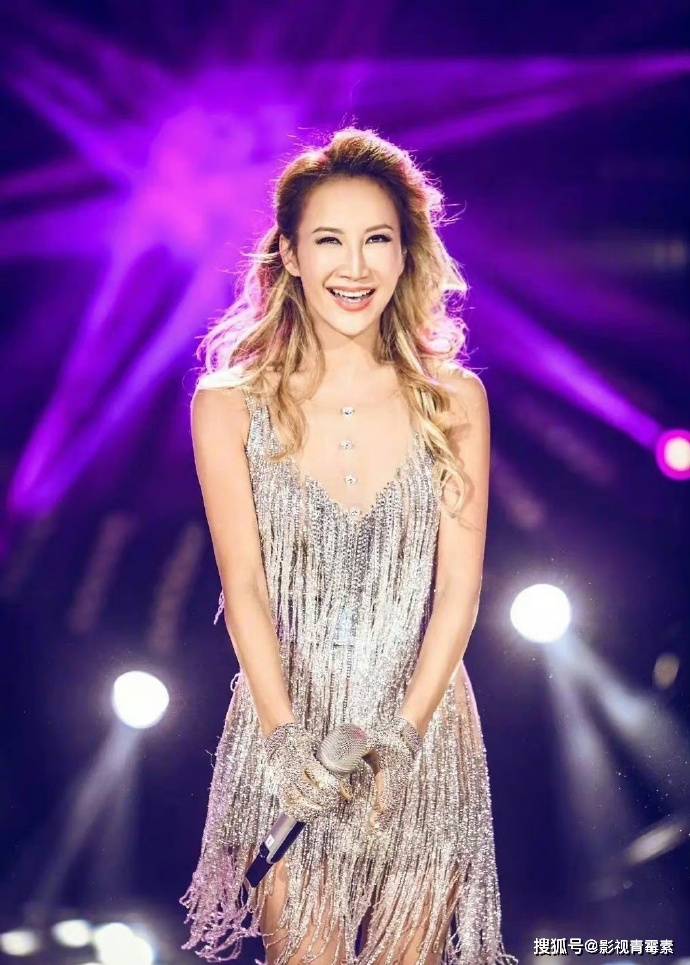 为什么王菲,林忆莲不悼念李玟,当年华语乐坛竞争太激烈_那英_天后