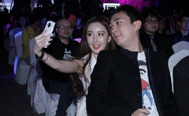 王思聪的前女友个个活出精彩_张予曦_恋情_事业