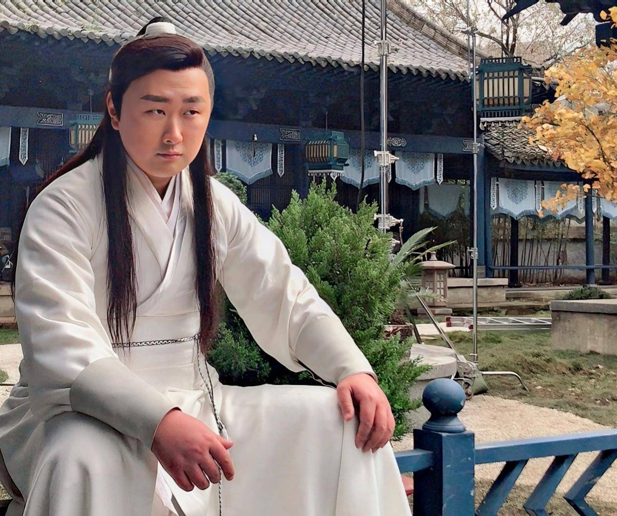 电视剧《侠探简不知》播出获好评 演员黄吉一人分饰两角_燕山_角色