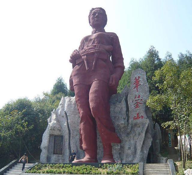 焦子英,化名刘子英,出生6个多月,因家境困难,被送到殷祖镇西凉村由