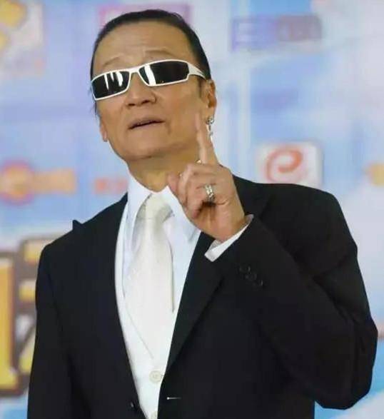 84岁谢贤亲揭长期戴墨镜原因,直言是为了挡桃花_林家栋_电影_时候