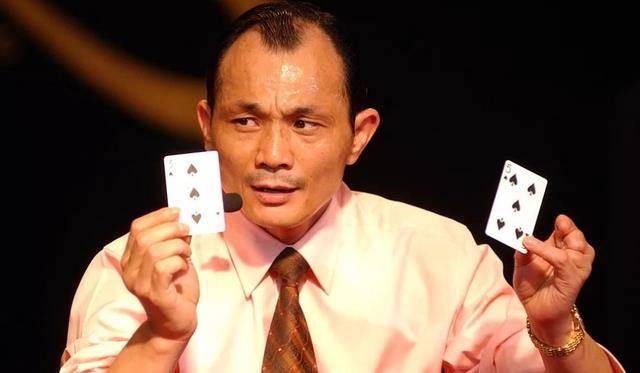 亚洲赌王尧建云:靠赌博一夜赢600万,出老千被断腿后成反赌先锋_赌局