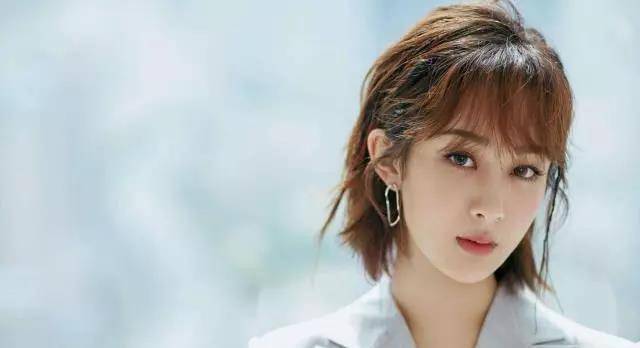 杨紫哭戏上热搜,一个人拯救一部剧,成90后小花楷模_凌熙_紫妹_陆雪琪