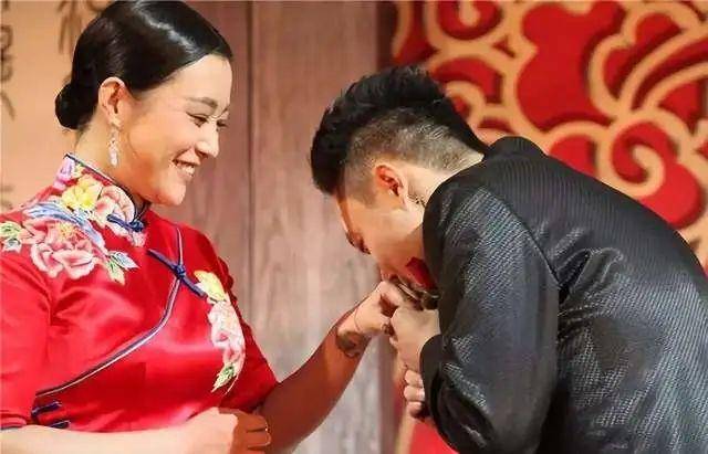 "文艺女神"郝蕾的彪悍爱情,和她生命中的5个男人_邓超_父母_赵薇