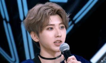 两年前的练习生,两年后"取代"张艺兴,蔡徐坤这一路经历了啥?