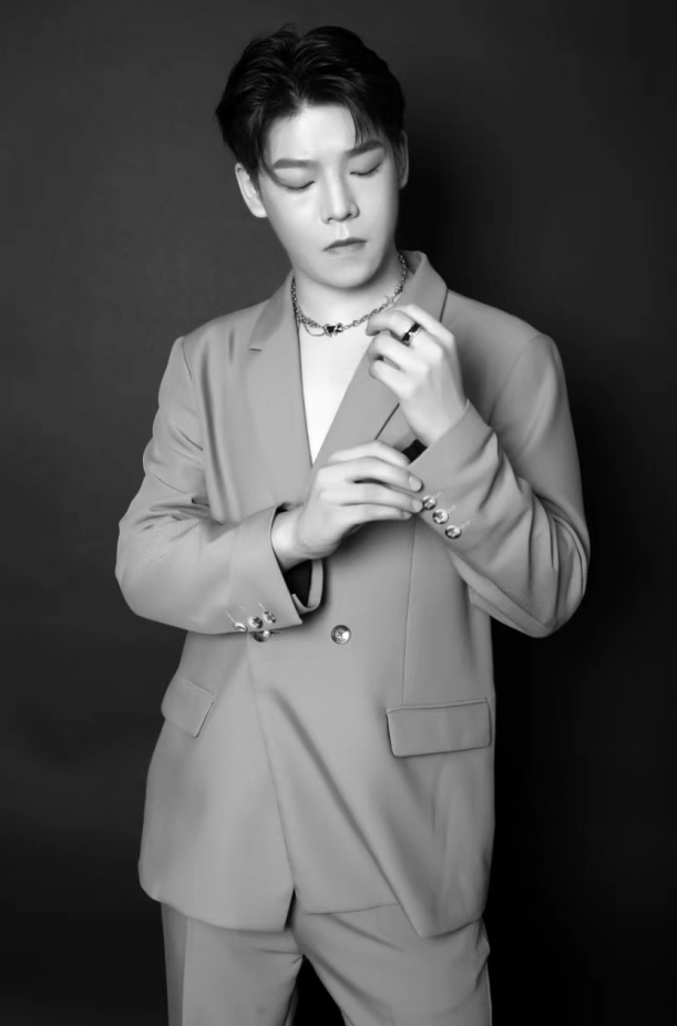 张坤在网拍模特的发展_要求_工作_行业