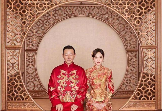 唐嫣罗晋结婚背后的生意经,一场婚礼至少赚6000万_婚纱照_照片_明星