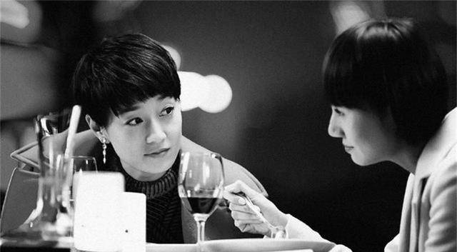 《我的前半生》的作者亦舒:未婚生子,多年不见儿子,抢闺蜜男友_岳华