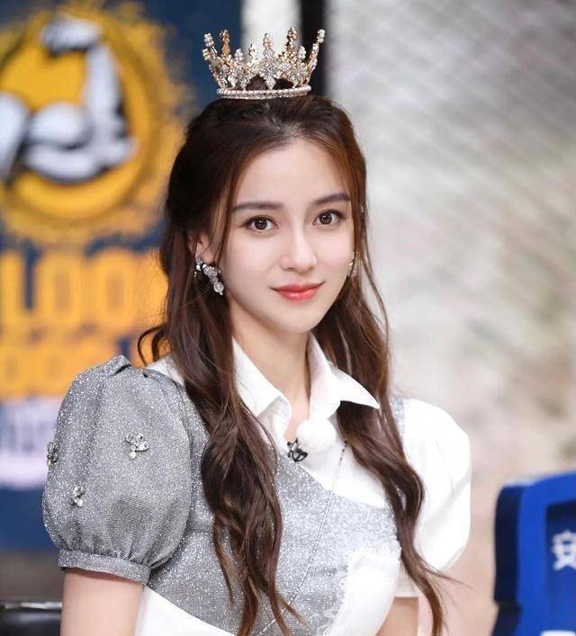 为何angelababy美的不"网红"?_整形_五官_下巴