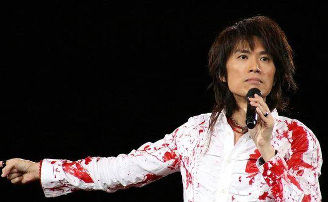 黄子华:30岁退出演艺圈,比肩周星驰,辛酸往事成就一代传奇_母亲_香港