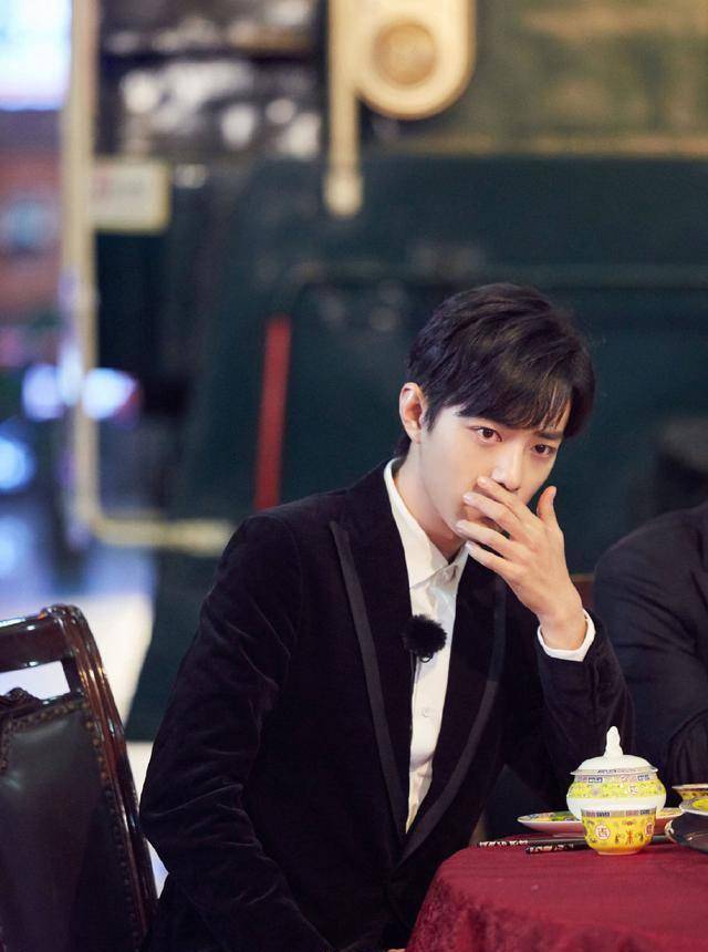 他在发现ao3平台一篇文章用到了王一博和肖战的tag词条,于是便召集