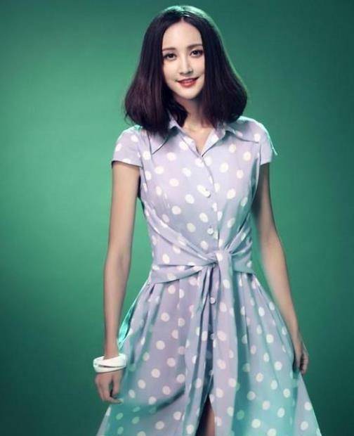 张歆艺减肥成功,告别大肚腩,体重到了80斤,网友:太能坚持了_身材_一个