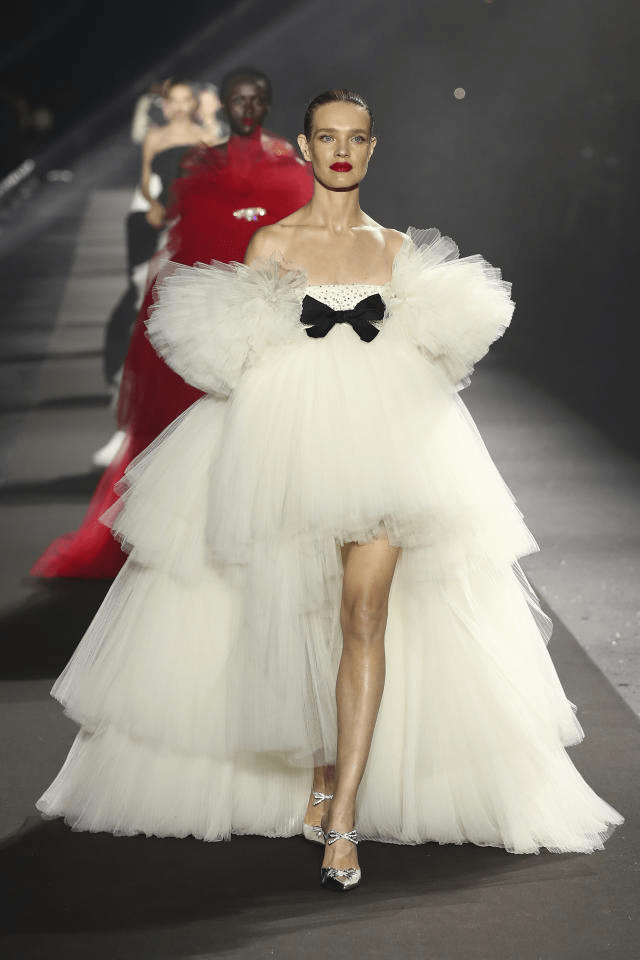 lv三公子爱上女明星lisa?