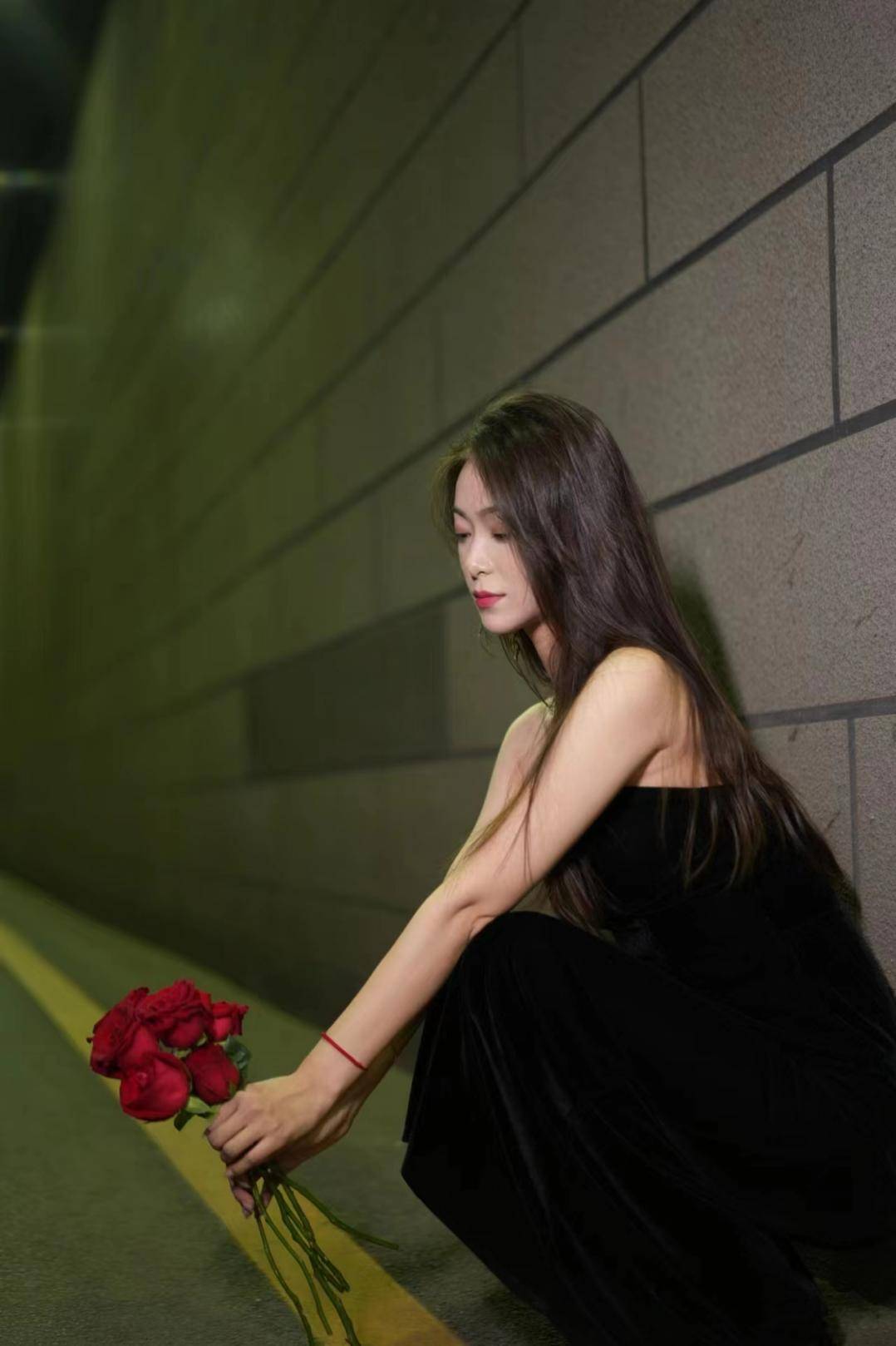 易昕最新写真曝光,网友评论这破碎感真绝了_照片_机会_未来